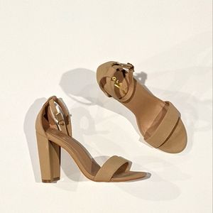 Glaze Nude Heels SZ 7.5
